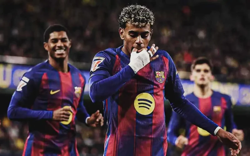 بقرار من الإدارة.. برشلونة يلزم لاعبيه الشباب بالعودة إلى مقاعد الدراسة الجامعية